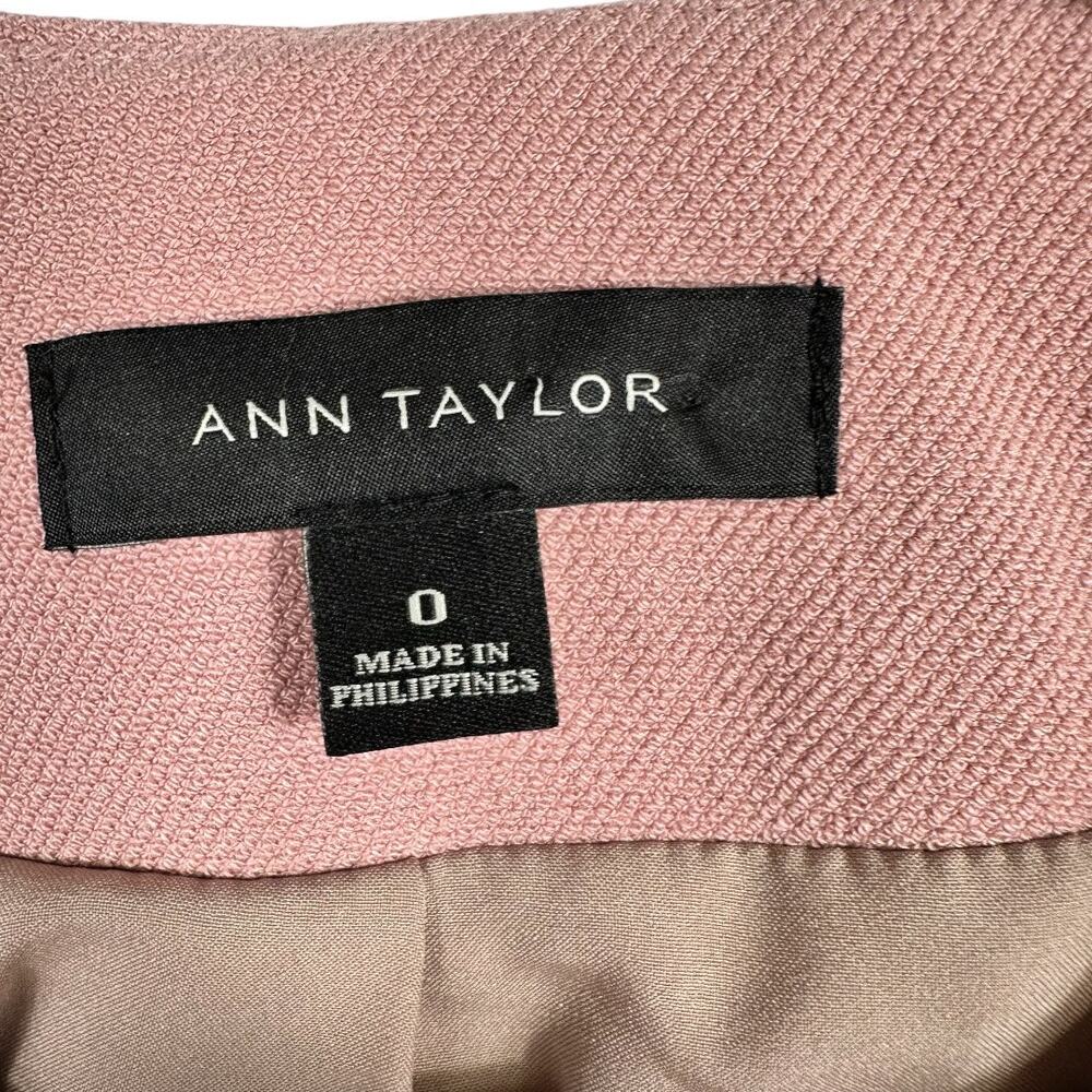 Ann Taylor Mauve Blazer Size 0 - Picture 4 of 6